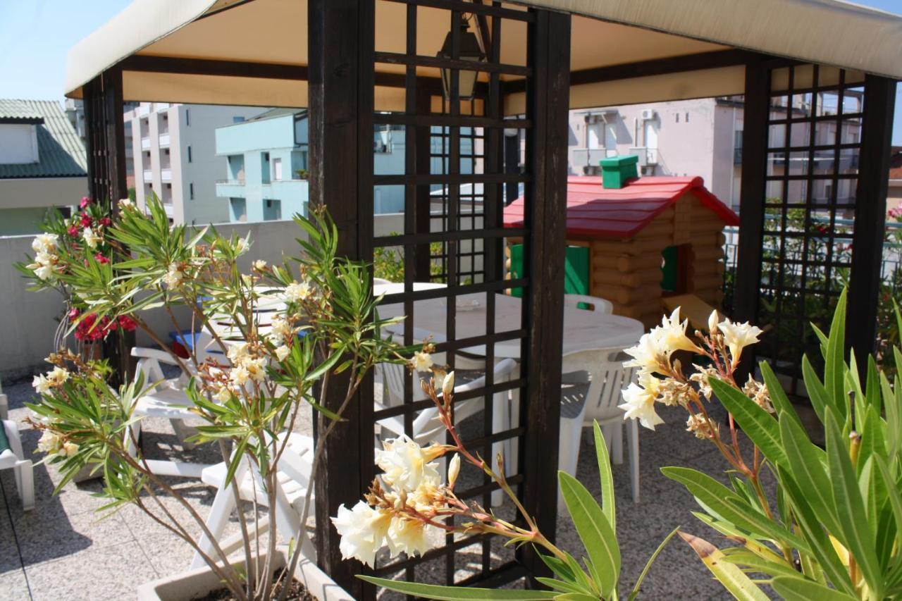 Residence Le Vele Cattolica Exterior photo