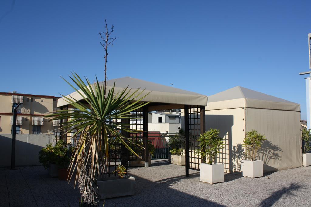 Residence Le Vele Cattolica Exterior photo
