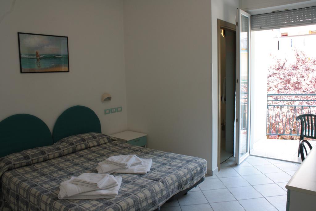 Residence Le Vele Cattolica Exterior photo